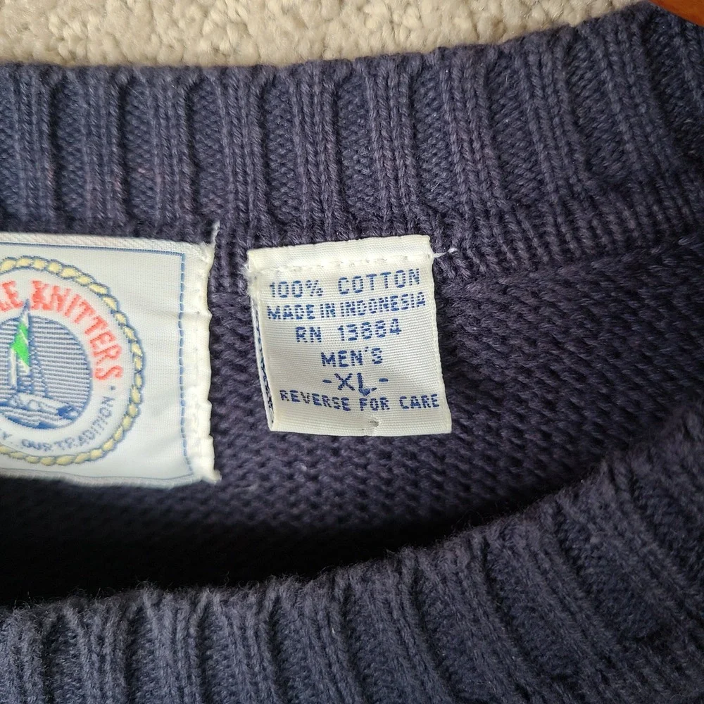 Cape Isle Knitters small snag